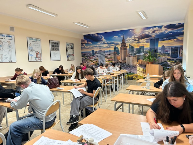 uczniowie podczas olimpiady