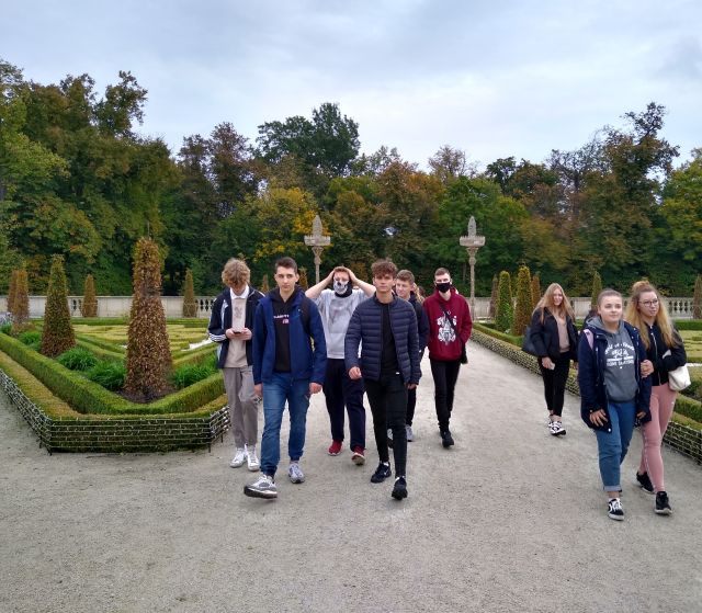 Zwiedzanie ogrodów Pałacu Króla Jana III